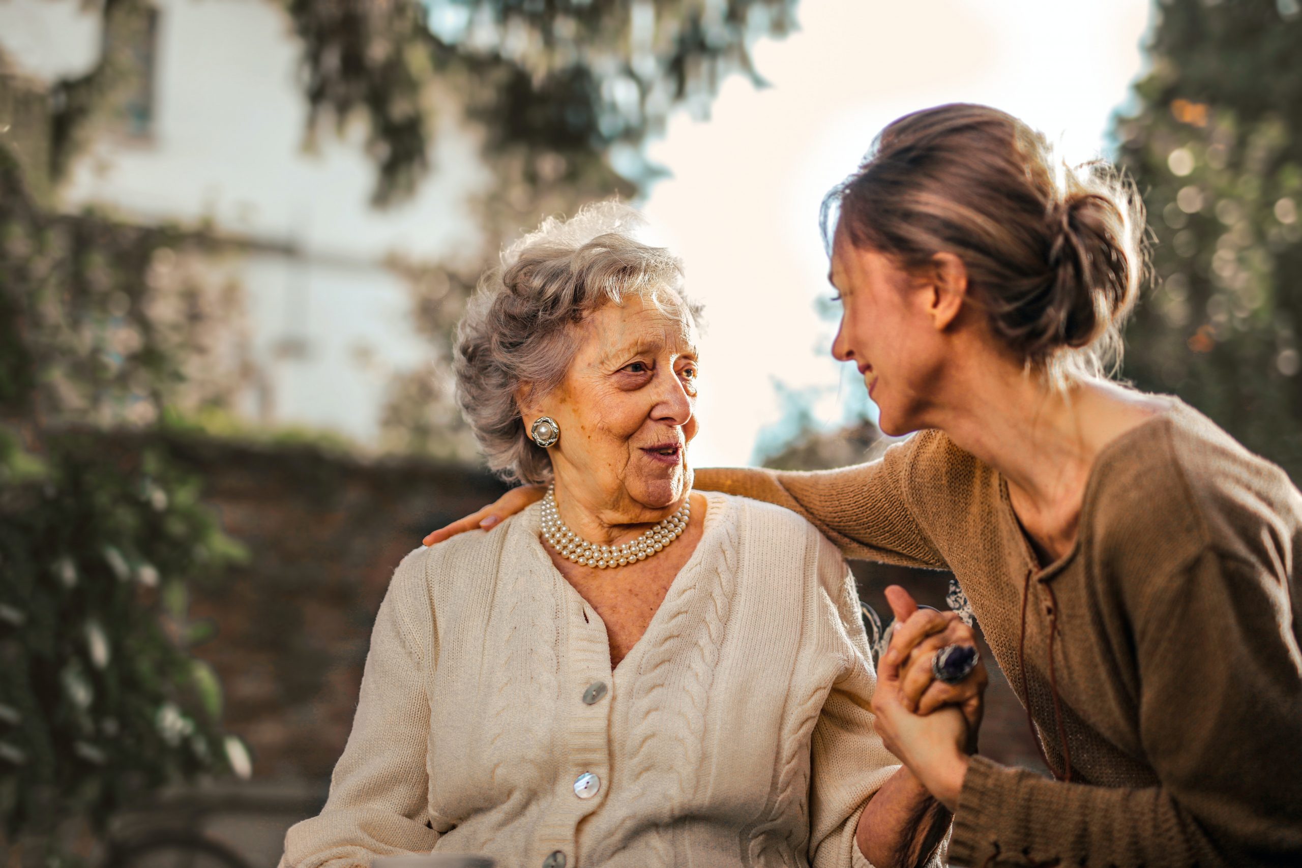 Un viaggio tra ricordi sbiaditi: conoscere l'Alzheimer